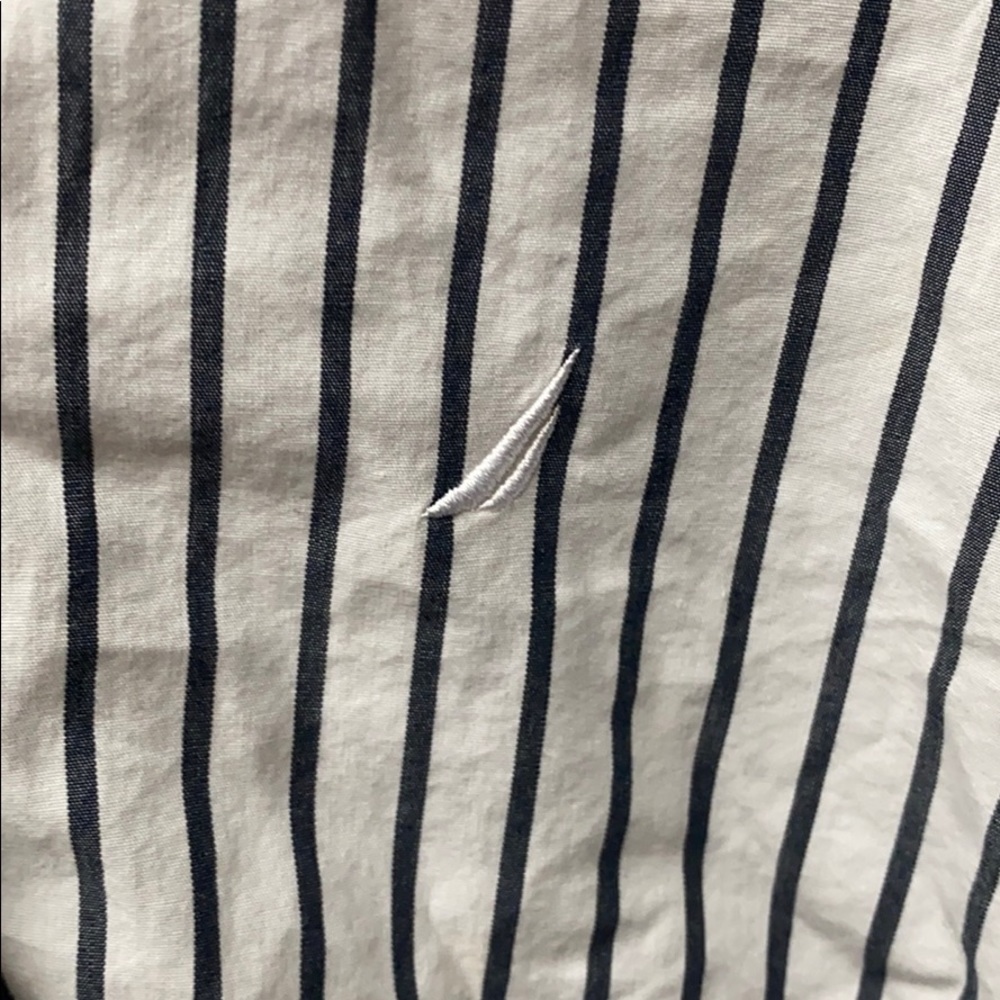 Nautica women’s button down shirt S - Picture 6 of 8